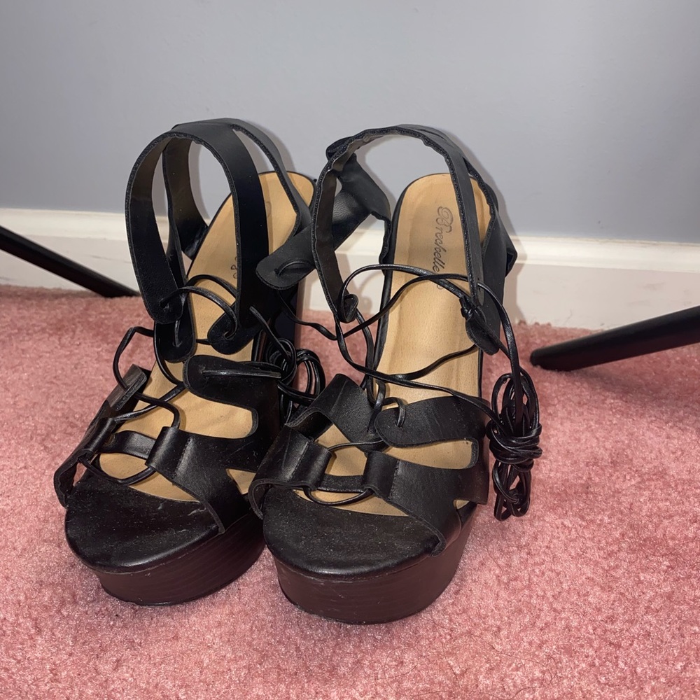 Platform Heels - Picture 5 of 7
